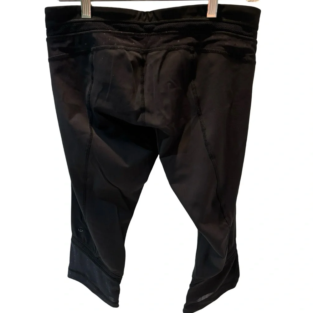 Lululemon Just Breathe Crop Mesh Black‎ Capri Leggings Sz 8 & 19” inseam